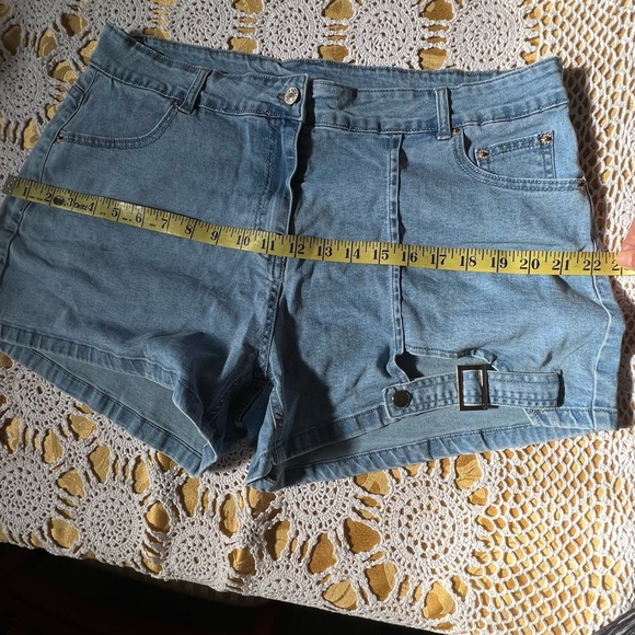 Short - Picture 9 of 9